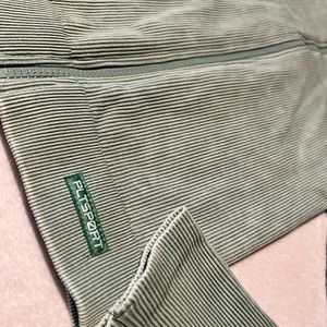 PrettyLittleThing green gym set. Brand New